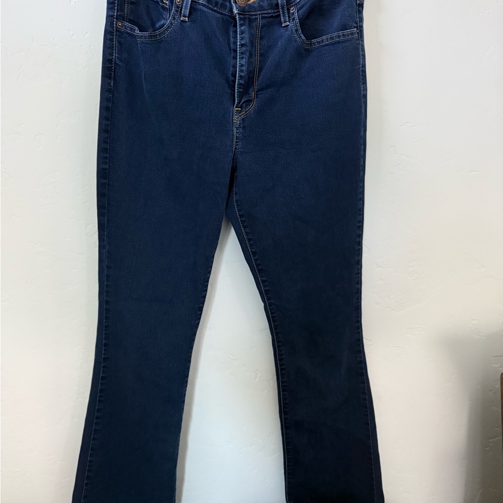 Levi's 725 High Rise Boot Cut Jean Size 29 - Picture 6 of 6